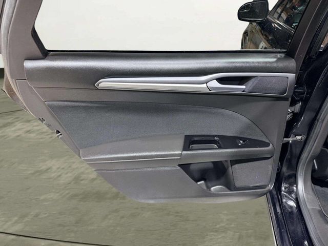 2016 Ford Fusion 4dr Sedan SE FWD - 22955571 - 18