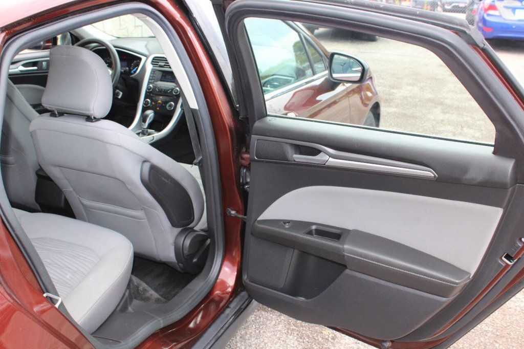 2016 Ford Fusion 4dr Sedan S FWD - 22919930 - 14