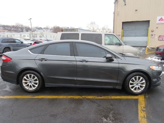 2016 Ford Fusion 4dr Sedan S FWD(clear title) - 22960738 - 3