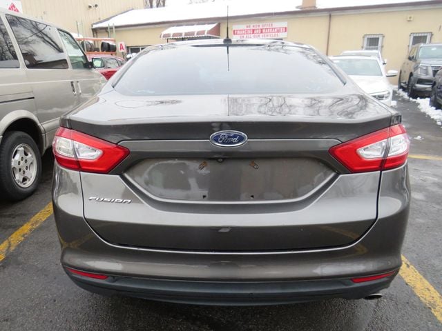 2016 Ford Fusion 4dr Sedan S FWD(clear title) - 22960738 - 5