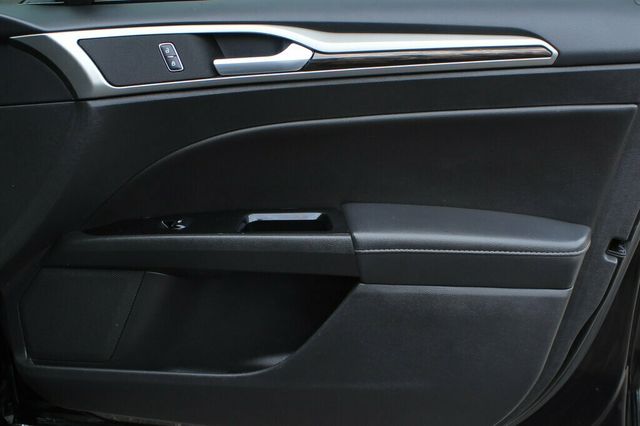 2016 Ford Fusion AWD SE W/ LUXURY PKG, LEATHER INTERIOR SEATING W/ FRNT HTD SEATS - 23047474 - 5