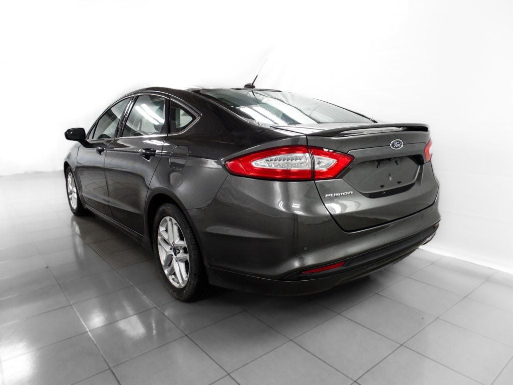 2016 Ford Fusion SE - 22685011 - 3