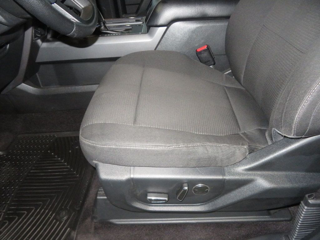 2016 Ford F-150 XLT photo 20