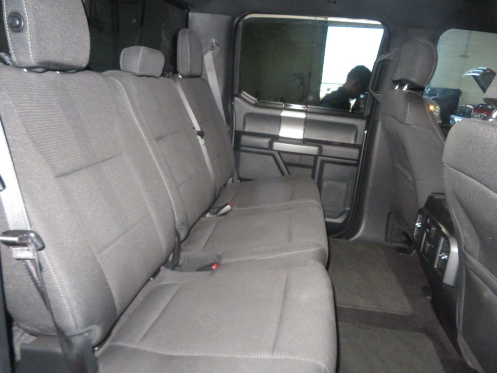 2016 Ford F-150 XLT photo 30