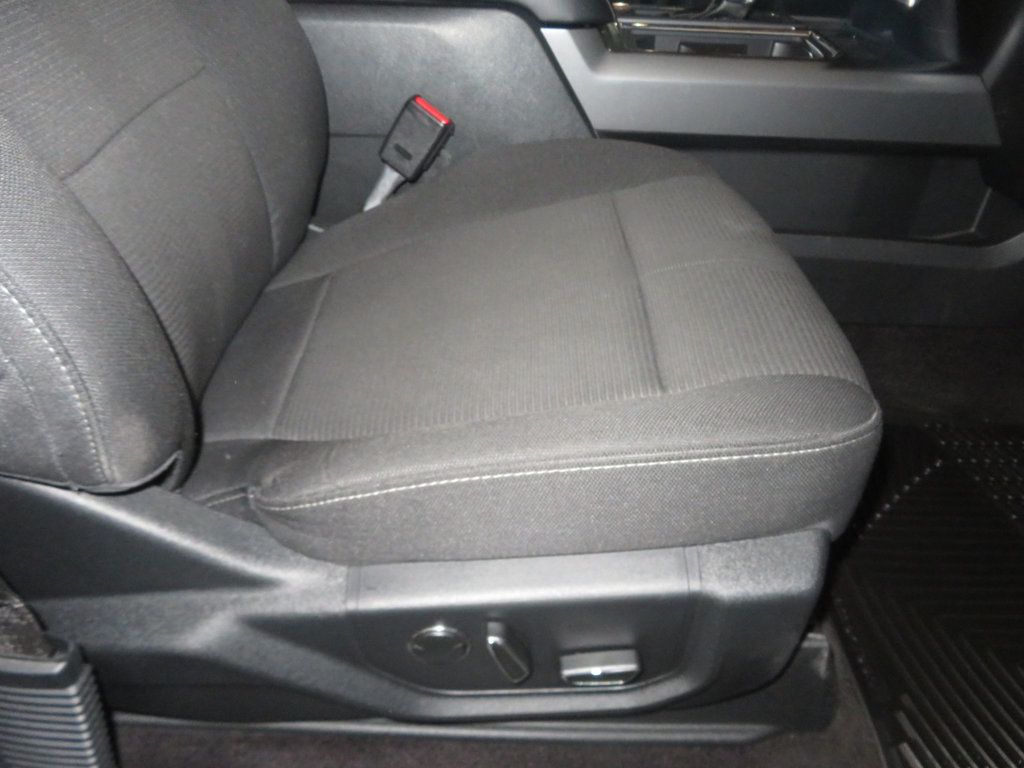2016 Ford F-150 XLT photo 34