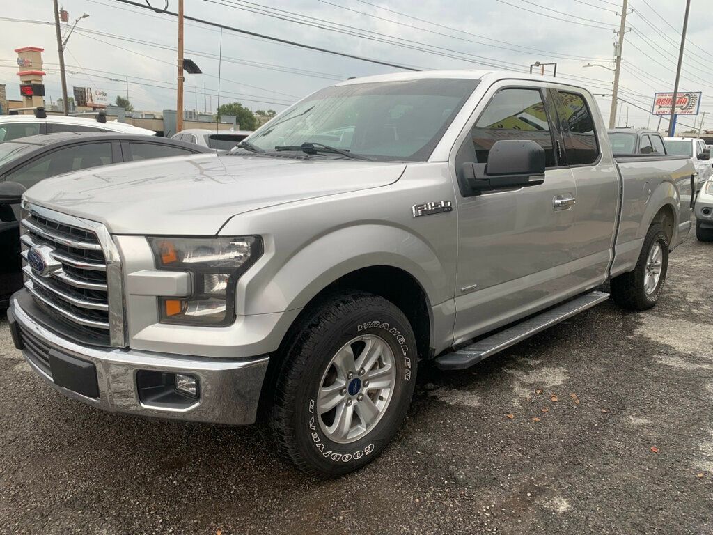 2016 Ford F-150 XLT photo 3