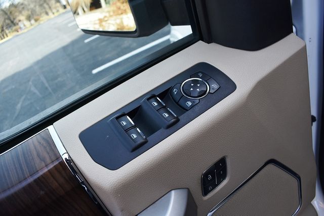 2016 Ford F-150 4WD SuperCrew 145" Lariat - 22958490 - 32