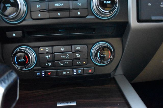 2016 Ford F-150 4WD SuperCrew 145" Lariat - 23008733 - 11