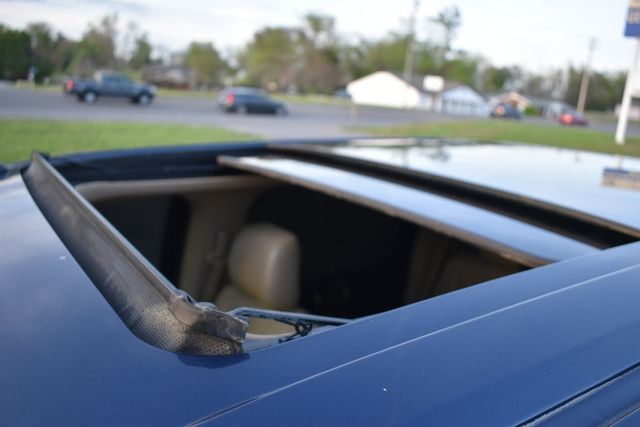 2016 Ford F-150 4WD SuperCrew 145" Lariat - 23008733 - 17