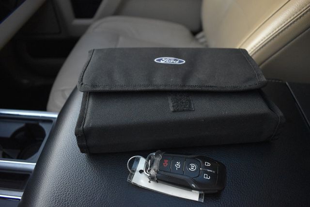 2016 Ford F-150 4WD SuperCrew 145" Lariat - 23008733 - 39