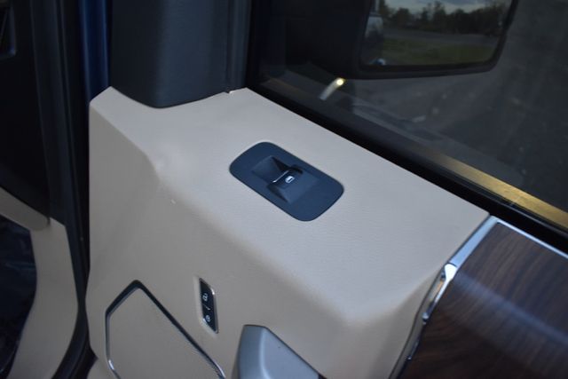 2016 Ford F-150 4WD SuperCrew 145" Lariat - 23008733 - 45