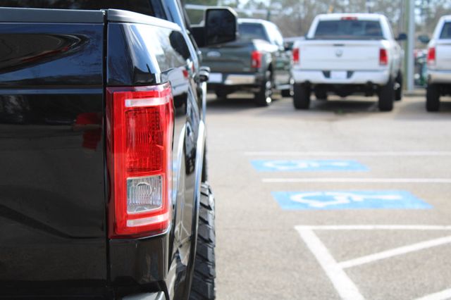 2016 Ford F-150 4WD SuperCrew 145" Lariat - 22994343 - 10