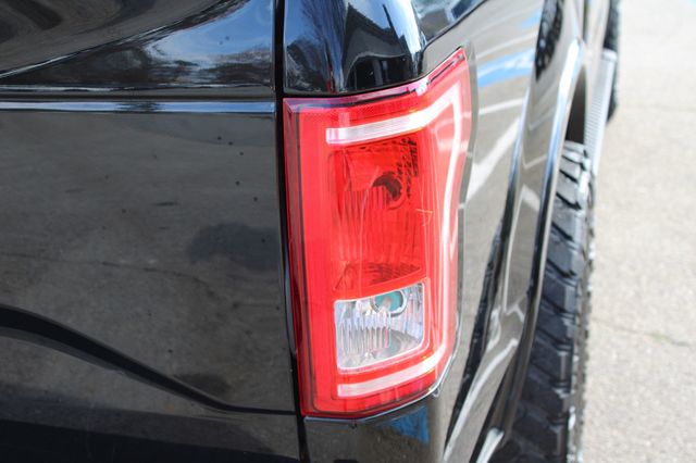 2016 Ford F-150 4WD SuperCrew 145" Lariat - 22994343 - 8