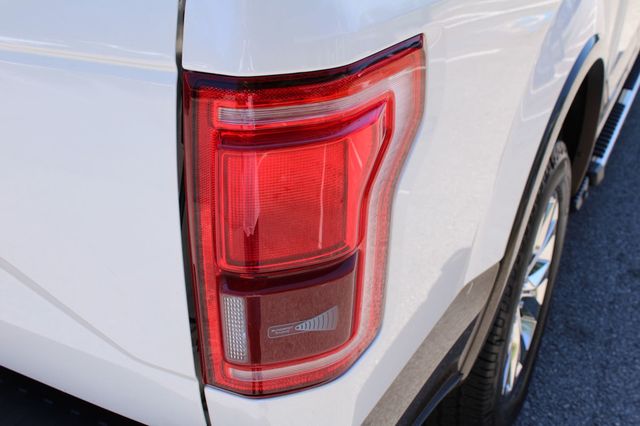 2016 Ford F-150 4WD SuperCrew 145" Lariat - 23069941 - 9