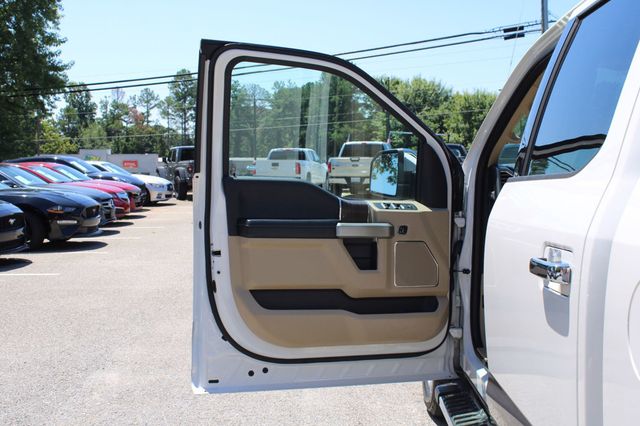 2016 Ford F-150 4WD SuperCrew 145" Lariat - 23069941 - 11