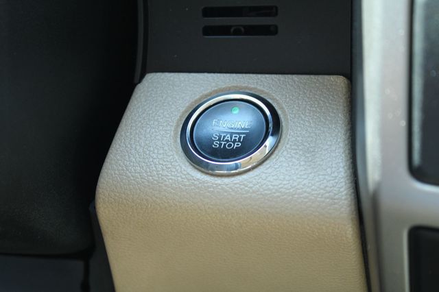 2016 Ford F-150 4WD SuperCrew 145" Lariat - 23069941 - 23