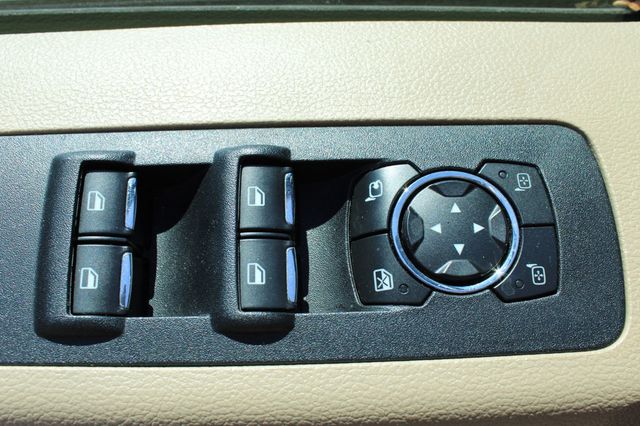 2016 Ford F-150 4WD SuperCrew 145" Lariat - 23069941 - 25