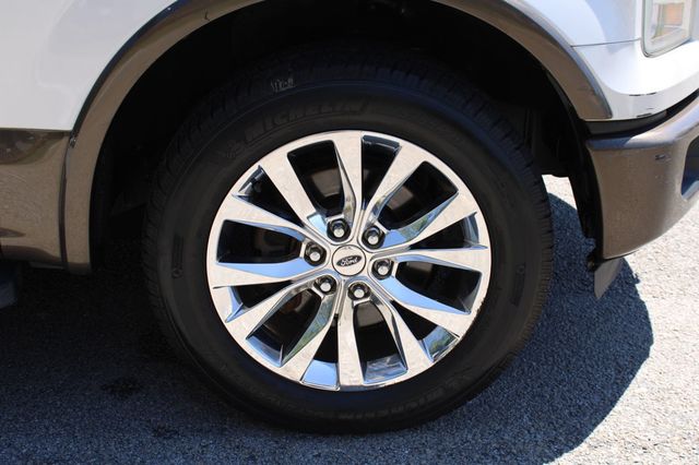 2016 Ford F-150 4WD SuperCrew 145" Lariat - 23069941 - 35