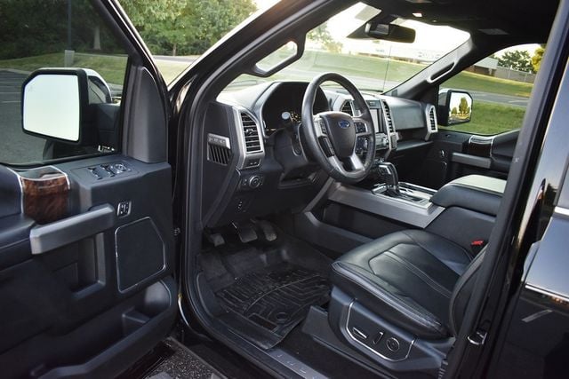 2016 Ford F-150 4WD SuperCrew 145" Platinum - 23071154 - 37
