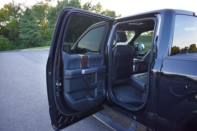 2016 Ford F-150 4WD SuperCrew 145" Platinum - 23071154 - 52