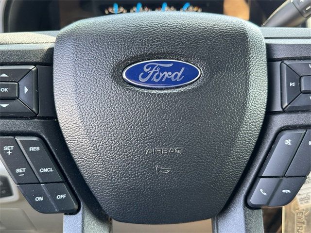2016 Ford F-150 4WD SuperCrew 145" XL - 22434242 - 28