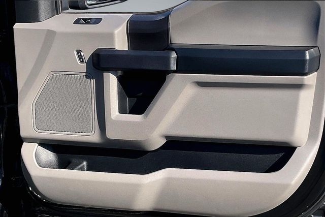 2016 Ford F-150 4WD SuperCrew 145" XL - 22995769 - 15