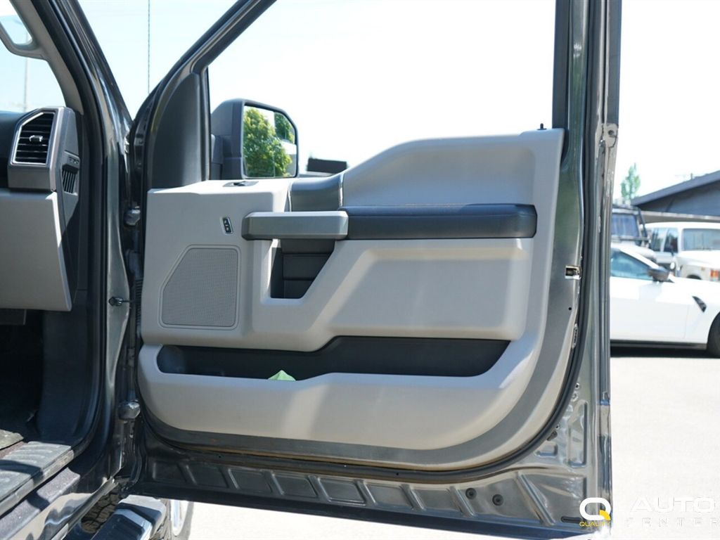 2016 Ford F-150 4WD SuperCrew 145" XLT - 22883294 - 15