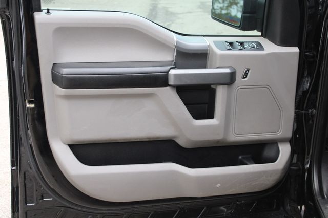 2016 Ford F-150 4WD SuperCrew 145" XLT - 22936192 - 20