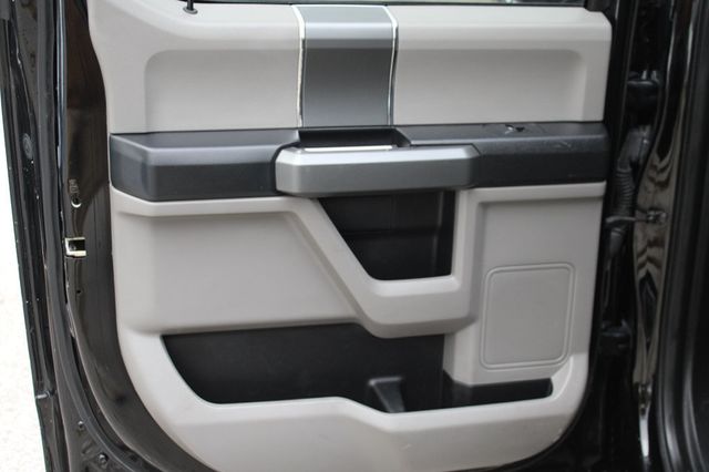 2016 Ford F-150 4WD SuperCrew 145" XLT - 22936192 - 21