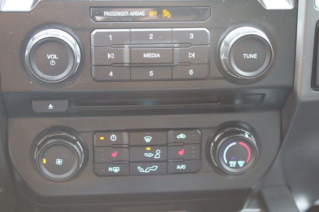 2016 Ford F-150 4WD SuperCrew 145" XLT - 22936192 - 25