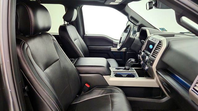 2016 Ford F-150 4WD SuperCrew 157'' Lariat w/ Nav, Moonroof, Max Tow & FX4 - 23091256 - 22