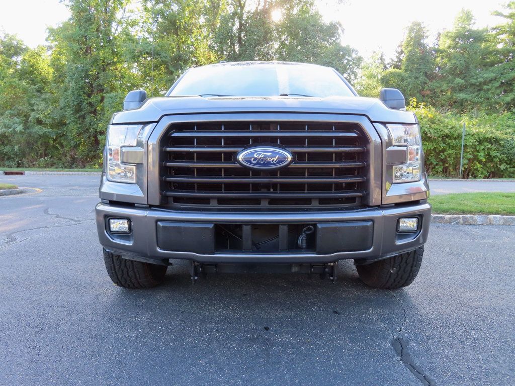 2016 Ford F-150 XLT photo 2
