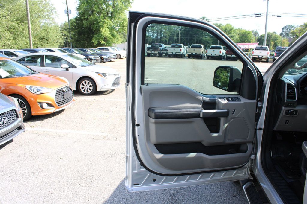 2016 Ford F-150 XLT photo 21