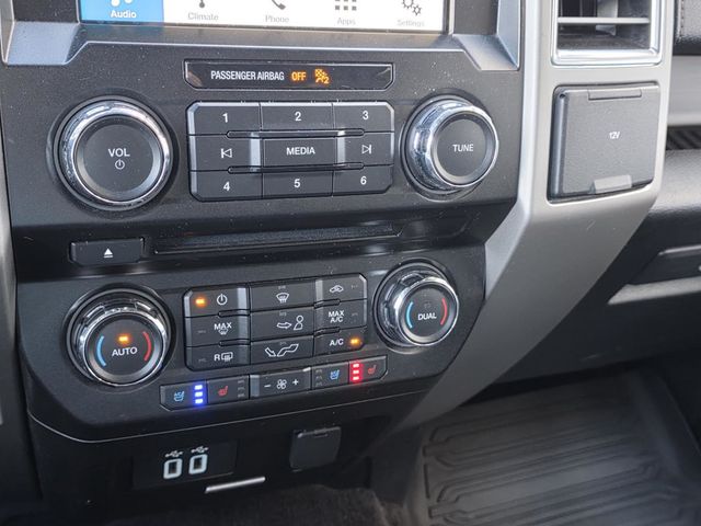 2016 Ford F-150 Lariat - 22972914 - 21