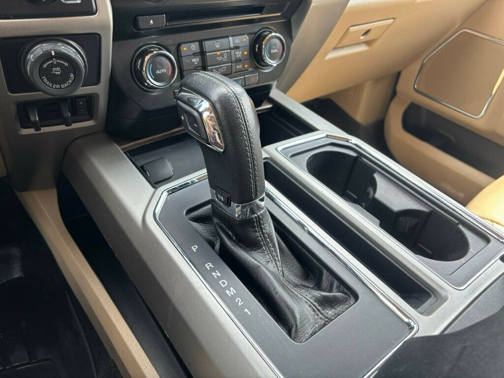 2016 Ford F-150 Lariat photo 19