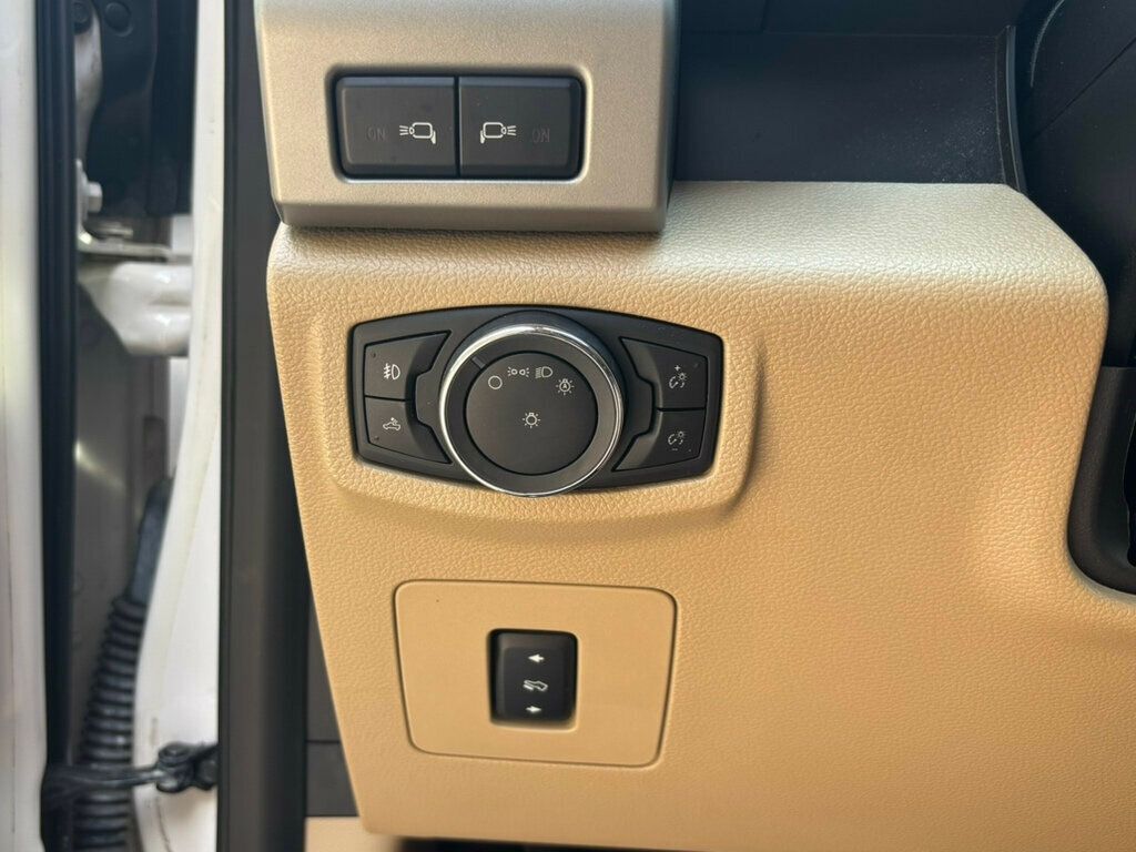 2016 Ford F-150 Lariat photo 20