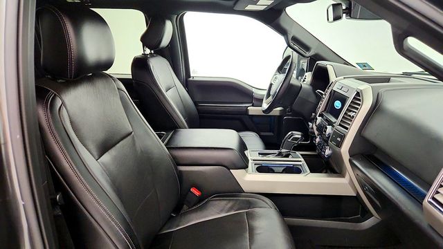 2016 Ford F-150 Lariat 4WD SuperCrew 157'' w/ 502A, FX4, Max Tow & Pano Roof - 23091256 - 22