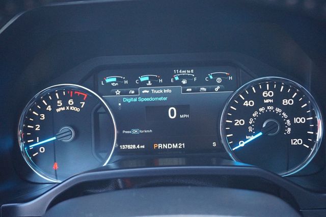 2016 Ford F-150 LARIAT, 4X4, PREMIUM WHEELS, PANORAMA MOON ROOF, LEATHER SEATS - 23016605 - 28