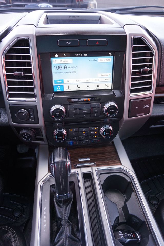 2016 Ford F-150 LARIAT, 4X4, PREMIUM WHEELS, PANORAMA MOON ROOF, LEATHER SEATS - 23016605 - 31