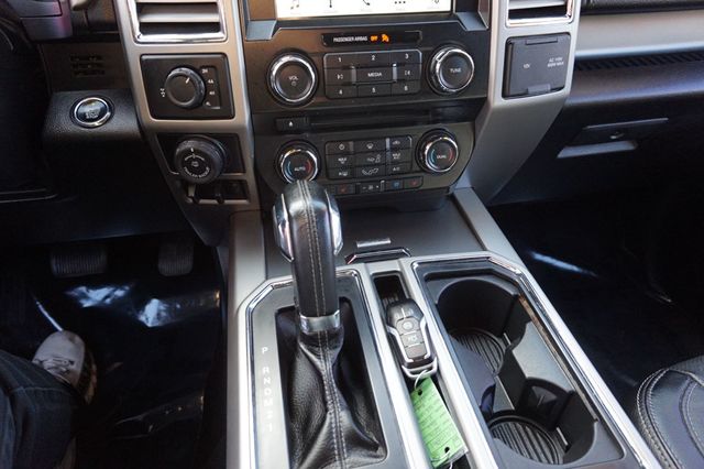 2016 Ford F-150 LARIAT, 4X4, PREMIUM WHEELS, RUNNING BOARDS, TOW PKG - 22969360 - 28