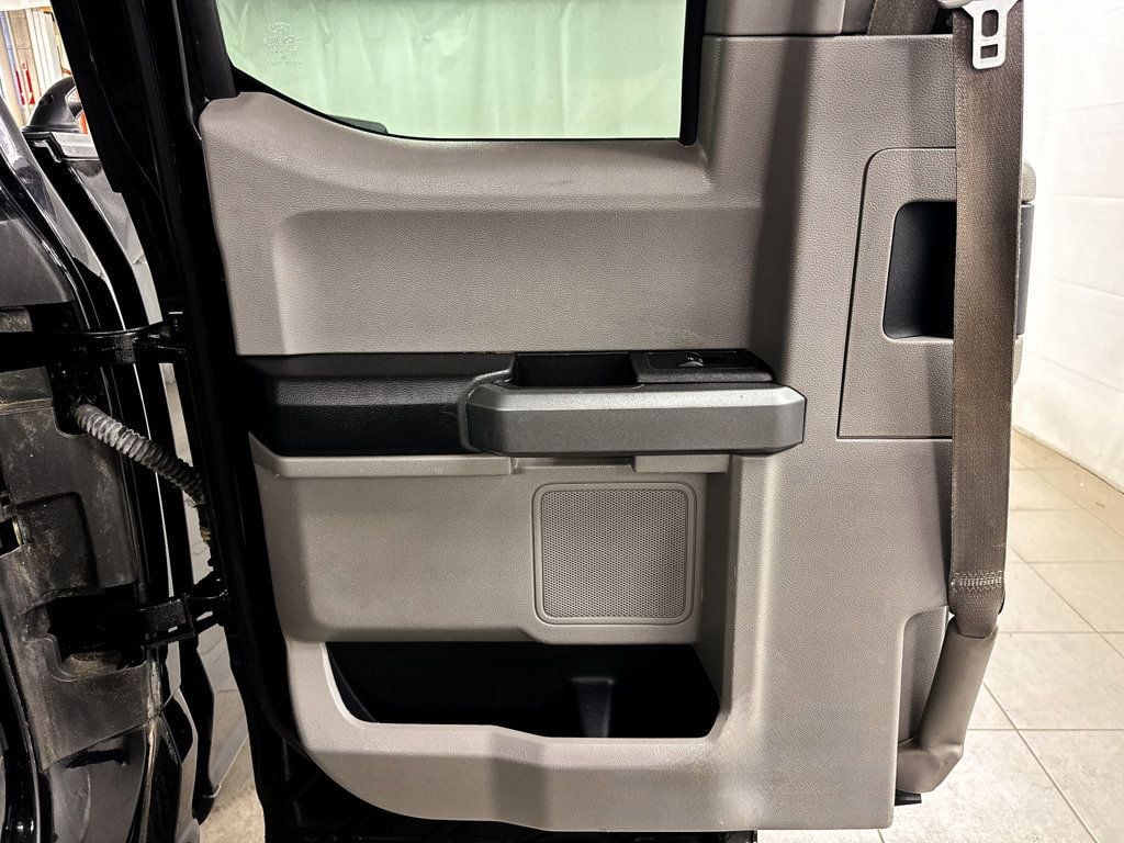 2016 Ford F-150 XLT photo 14