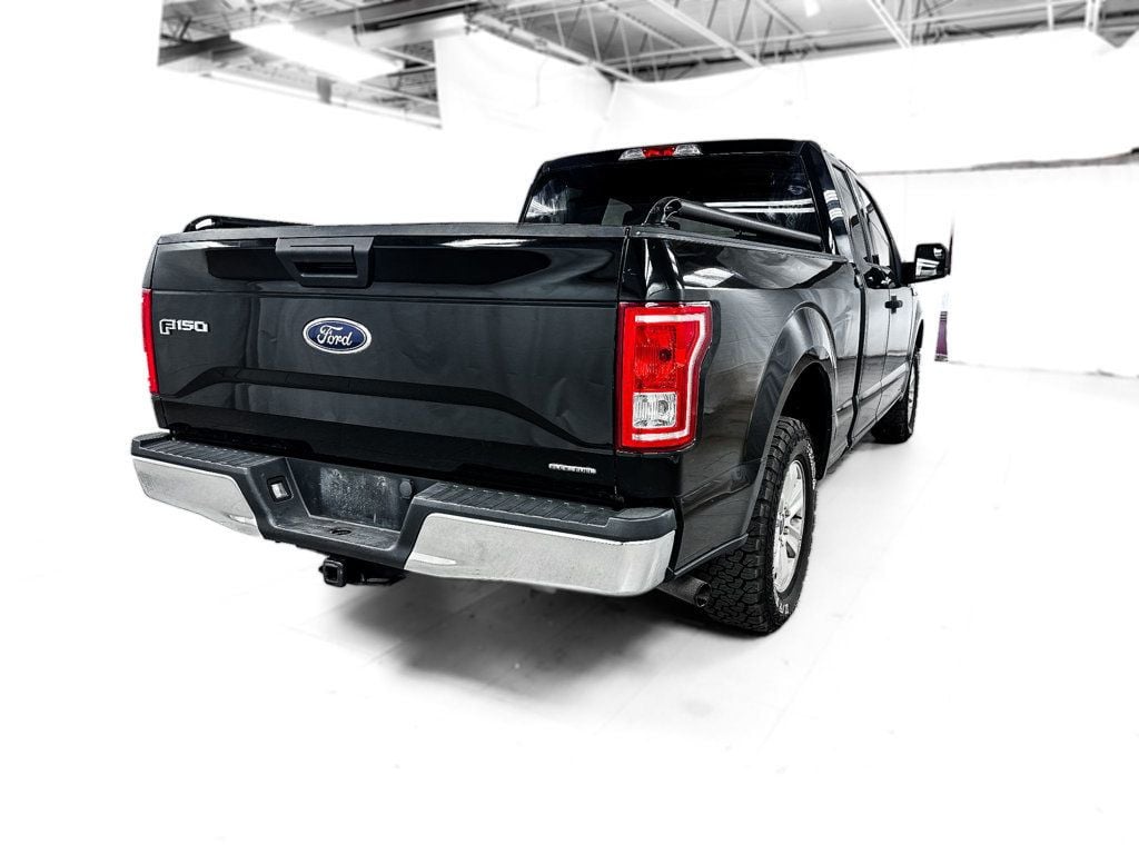2016 Ford F-150 XLT photo 4