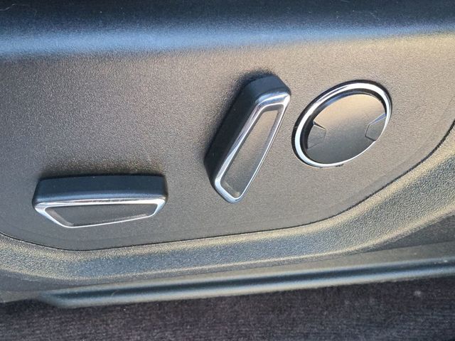 2016 Ford F-150 XL - 23054246 - 17