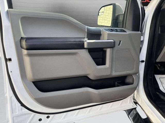 2016 Ford F-150 XLT 4x4 4dr SuperCrew 5.5 ft. SB - 22943147 - 9