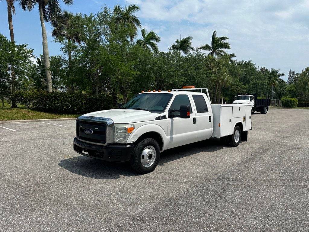 2016 Ford F-350 Crew Cab Utility Service Truck  - 22380887 - 0