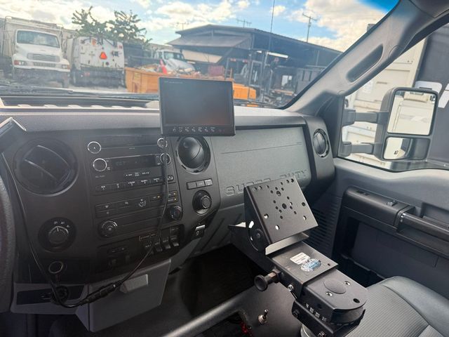2016 Ford F-550 4X4 Enclosed Utility Service Truck  - 22957802 - 9