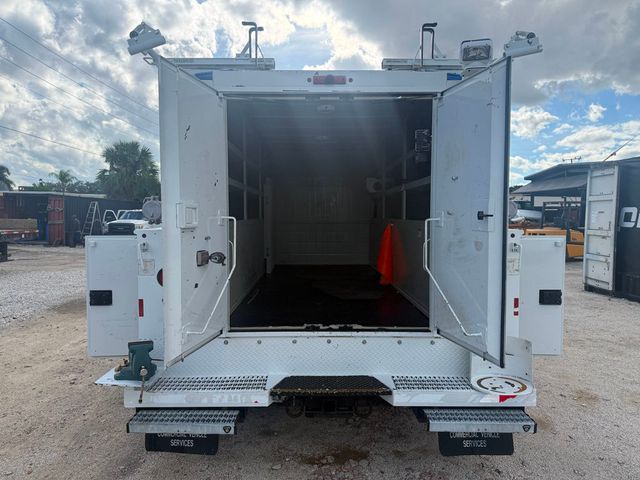 2016 Ford F-550 4X4 Enclosed Utility Service Truck  - 22957802 - 4