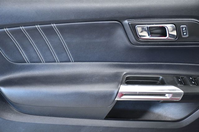 2016 Ford Mustang 2dr Convertible EcoBoost Premium - 22961545 - 11