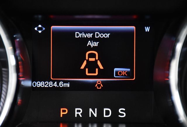 2016 Ford Mustang 2dr Convertible EcoBoost Premium - 22961545 - 23