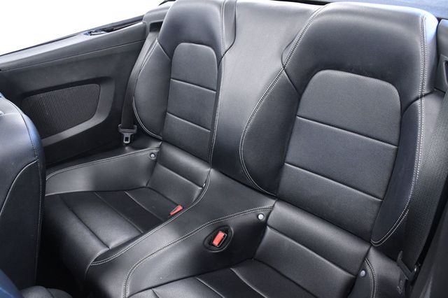 2016 Ford Mustang 2dr Convertible EcoBoost Premium - 22978518 - 12